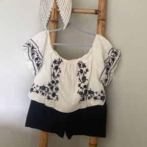 American Eagle cream Embroidered Black Flowers Ladies Top